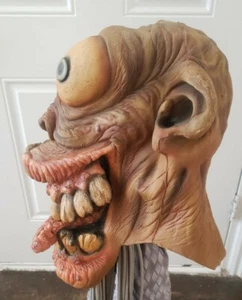 22" EXTRA LARGE THICK RUBBER BULGING EYE CRAZY TROLL/ GHOUL FULL HEAD MASK - Picture 1 of 6