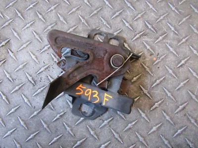 2003 CHEVROLET TRAILBLAZER  4.2L FRONT HOOD LATCH LOCK ACTUATOR - Image 1 of 4