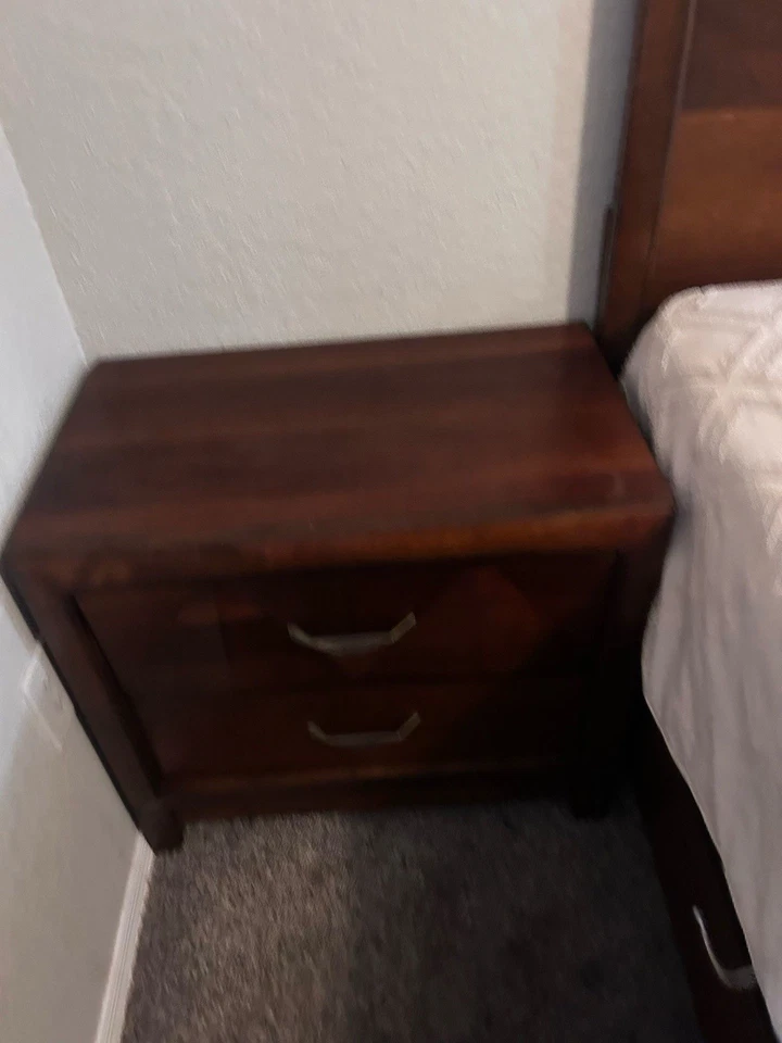Juego de muebles de dormitorio usados a la venta Foto 1 de 4