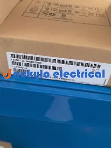 1PCS Unopened Siemens 6ES7 153-1AA03-0XB0 6ES7153-1AA03-0XB0 PLC New In Box - Picture 1 of 3