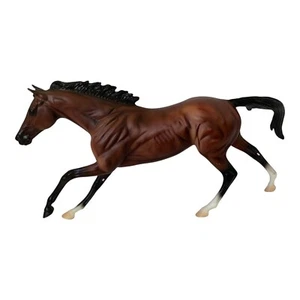 Caballo de carreras famoso cigarro Breyer #476 - Imagen 1 de 18