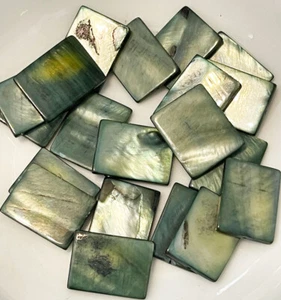 Mother of Pearl Teal Green Rectangle 15mm x 20mm Beads 18 Beads - Picture 1 of 3