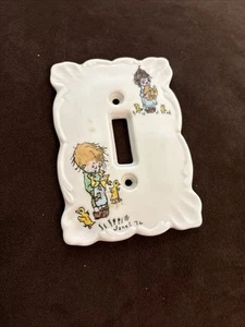 VINTAGE SINGLE LIGHT SWITCH COVER CERAMIC/PORCELAIN DATED '76 - Picture 1 of 4