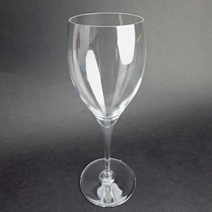 St. Remy by Baccarat Crystal 7 3/4" Claret Wine Glass EXCELLENT - Picture 1 of 5