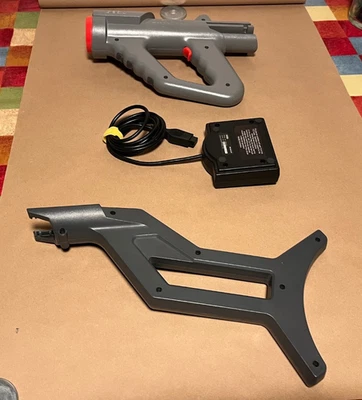 Sega Mega Drive Menacer light gun and receiver, untested, spares/repair - Image 1 of 4