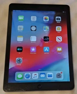 Apple iPad Air A1474, 16GB - Picture 1 of 1