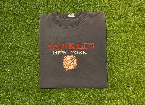 Vintage Salem Sportswear New York NY Yankees embroidered t-shirt large Cover
