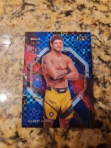 Tablero de ajedrez azul común Topps Finest UFC 2024 #68 Gilbert Burns como nuevo/99 - Imagen 1 de 5