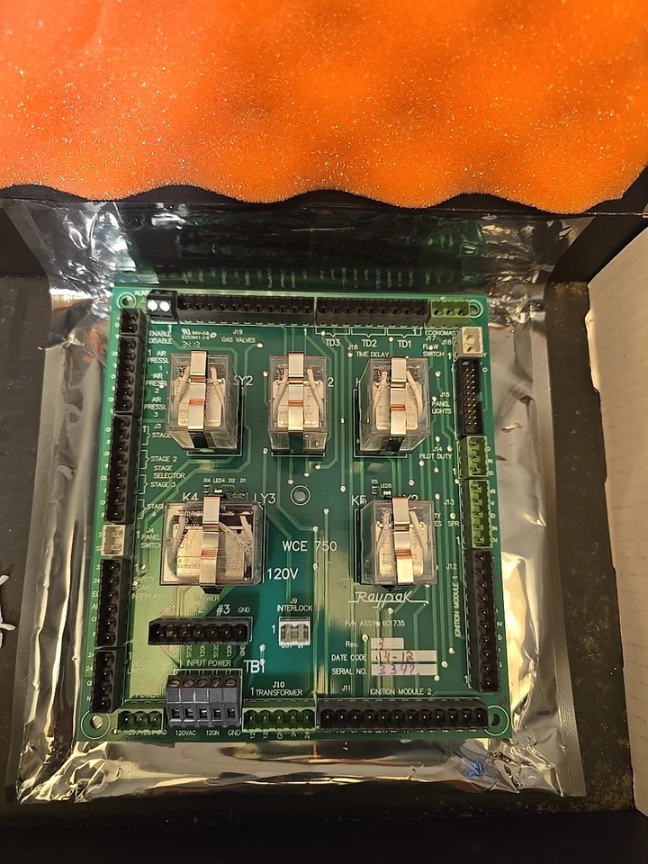 Placa de circuito de control Raypak 601735 Foto 1 de 4