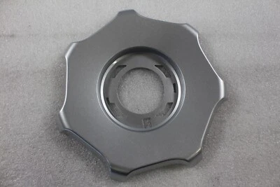 Bentley Bentayga, Center Cap, Silver, New, P/N 36A601171A - Image 1 of 4