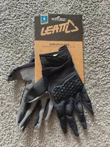 LEATT MOTO 3.5 JUNIOR HANDSCHUHE SCHWARZ JUGEND MEDIUM YM EU 6,5 US 7.7 - Bild 1 von 1