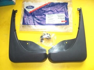 NEW GENUINE FORD FOCUS Mk2/REAR/MUDFLAPS/SPLASH/GAURDS/KIT/2004-onwards/1360698 - Picture 1 of 12