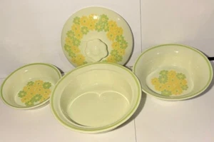 Fransican Picnic set of large serving bowls, 1 of 3 included with lid - Picture 1 of 3