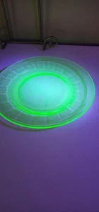 Vintage Uranium Vaseline Glass Plate Green Depression Glass UV Reactive Glow - Picture 1 of 6