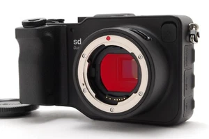 【NearMint】 Sigma sd Quattro Mirrorless Digital Camera body  (781-k98) - Picture 1 of 12