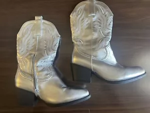 Silberne Damen-Cowboystiefel 9 - Bild 1 von 7