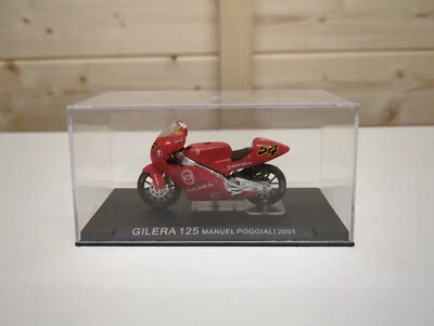 IXO Altaya 1:24 Manuel Poggiali 2001 Gilera 125. Campeón del mundo de 125cc. Foto 1 de 4