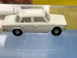 VINTAGE EKO FIAT 1500 WHITE HO SCALE #2108 - Picture 1 of 6