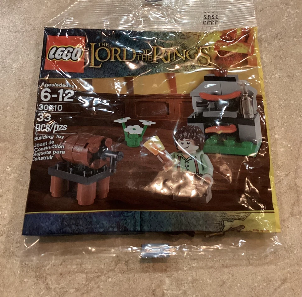 2012 LEGO The Lord of the Rings: Frodo with Cooking Corner New In Polybag #30210 - Image 1 of 4