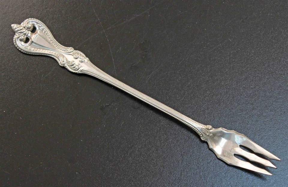 Вилка коктейльная Towle Sterling СТАРАЯ КОЛОНИАЛЬНАЯ без моно - Изображение 1 из 1