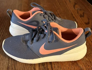 Nike Roshe G Women's Spikeless Golf Shoe Carcoal Pink AA1851-003 Size 7.5 - Picture 1 of 5