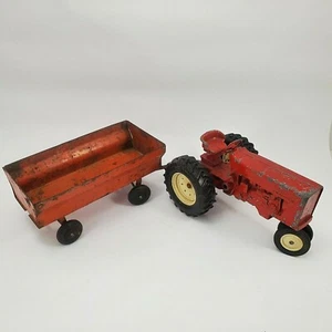 Vintage Toys ERTL Tractor & Hay Wagon Stamped / Die Cast Steel for Restoration ? - Picture 1 of 11