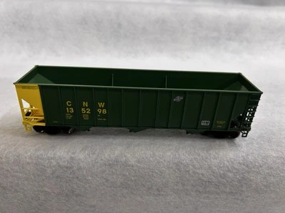 Nice Bowser Chicago Northwestern 100 Ton Hoppers HO( PRICE IS PER SINGLE CAR) - Image 1 of 4