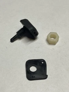Jeep Wrangler TJ 1997-2006 OEM Liftgate Hardtop REAR Window Washer Spray Nozzle - Bild 1 von 3