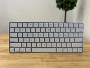  Apple Magic Keyboard (Blue) A2450 ⌨️🔵 - Picture 1 of 3