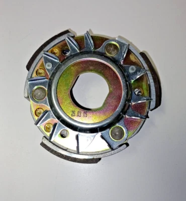 BEVERLY 200 GRUPPO FRIZIONE 831030 NUOVO ORIGINALE - Immagine 1 di 2