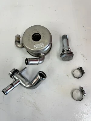 07-12 Honda CBR600RR - OEM Engine Oil Cooler - Motor Cooler 15700-MFJ-D01 Foto 1 de 4