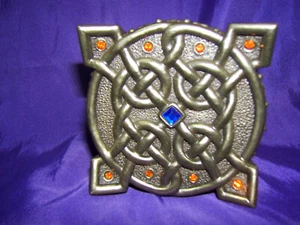 PAG068 Nemesis Now Rhythms of the Past keltischer Knotenhalter Bronze Box RAR! - Bild 1 von 6