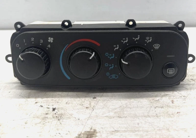 2001-2006 Dodge Stratus Sedan AC Heater Climate Control Assembly OEM Foto 1 de 4