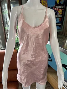 VTG Lingerie 90s Y2K Victoria Secret Small Light Pink Slip Adjustable Straps TLC - Picture 1 of 11