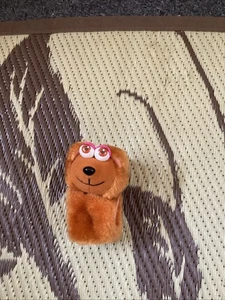 Reloj pulsera de peluche difuso vintage Hasbro 1985 Watchimals Brown Bear juguete - Imagen 1 de 3