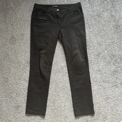 Dolce & Gabanna Pantalón ajustado, 33” cintura, 8” tiro, 28” entrepierna Foto 1 de 4