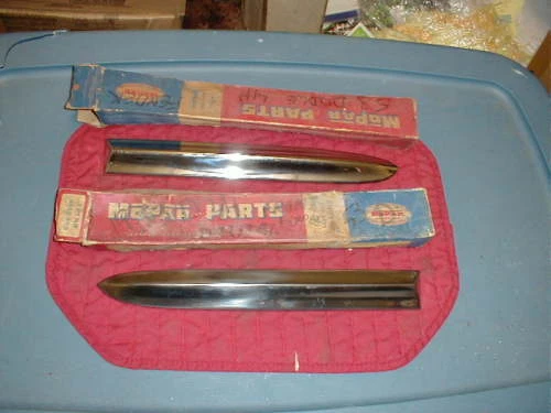 Molduras de guardabarros Dodge Coronet Meadowbrook 1953 Mopar de Lote Antiguo Foto 1 de 1