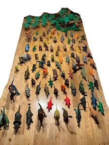 87 Dinosaurier Dinos Dino Spielzeug Gummi Saurier Gummisaurier Konvolut - Bild 1 von 6