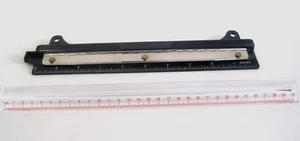 Lote De Colección De 2 Reglas: ACCO 10" 3 Agujeros Punzón Se Adapta a Carpeta Carson Lupa 8" - Imagen 1 de 4