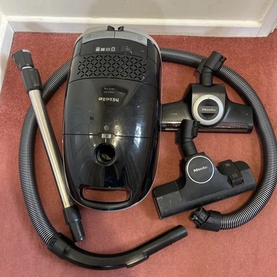 MIELE Guard M1 Cat & Dog Cylinder Vacuum Cleaner -Black - Image 1 of 4