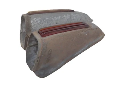 Carcasas de luces traseras Oldsmobile 1937 920757 920758 Oldulite 37 Olds luz trasera OEM Foto 1 de 4