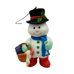 PUPAZZO DI NEVE PUPAZZO DI NEVE 1994 ORNAMENTO NATALE con cappello regali LUSTRE FAMA - Foto 1 di 7