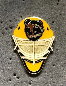 Boston Bruins Goalie Mask NHL Hockey Pin - Foto 1 di 1