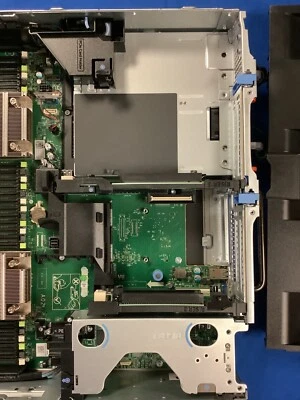 Dell EMC XC730 G13 16 bay 2.5" 072T6D 2x1100w PSU Heatsink Fans cables 16GB SD - Image 1 of 4