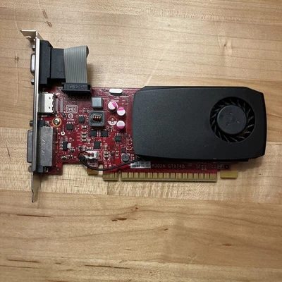 Tarjeta de gráficos de video NVIDIA GeForce GTX 745 4 GB PCI Express M302N GTX745DE Foto 1 de 4