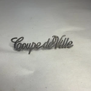 VINTAGE 1980S CADILLAC METAL ROADSTER STICK ON EMBLEM OEM  BIN FZ4 SEVILLE DEVIL - Bild 1 von 9