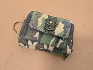 4.5 Inch Camouflage Camo Wallet 3 Pockets & Key Chain Ring - Picture 1 of 10