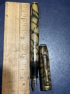 Wearever grün & schwarz marmorierter Füllfederhalter, Knopffüller & extreme Feder - Bild 1 von 5