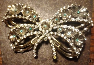 Vintage große Blumen grüne Edelsteine klare Strass Schleife Brosche Anstecknadel silberfarben 3" unsigniert - Bild 1 von 16