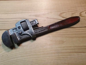 Vintage 10" Chatwin Pipe Wrench Stillson Old Hand Tools Mechanic Engineering - Picture 1 of 7